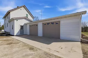 W197 City View Rd, New Holstein, WI 53042 - Photo 24