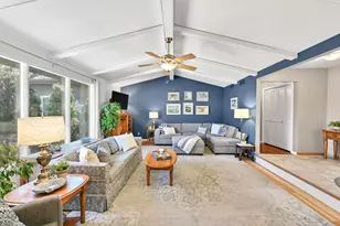 2138 Edgewood Dr, Grafton, WI 53024 - Photo 8