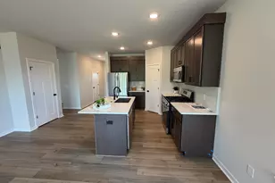 N101W16770 Gunflint Trail, Germantown, WI 53022 - Photo 6