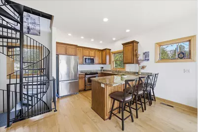 W1465  Idlewood Ct, Sheboygan, WI 53070 - Photo 4