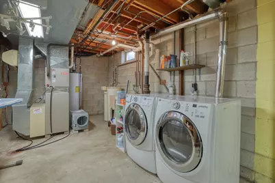 14235 W Wilbur Dr, New Berlin, WI 53151 - Photo 32