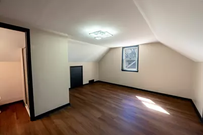 1425 E Van Beck Ave, Milwaukee, WI 53207 - Photo 18