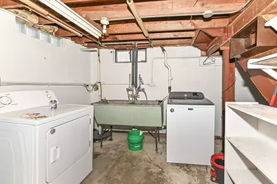 1910  Washington Rd, Kenosha, WI 53140 - Photo 24