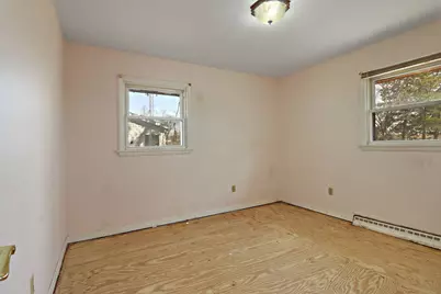 1735  Willow Rd, Racine, WI 53177 - Photo 12