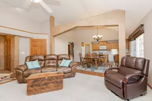 W220N7288 Coventry Meadows Ct, Lisbon, WI 53089 - Photo 12