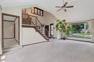 2 Redwood Ct, Racine, WI 53402 - Photo 6