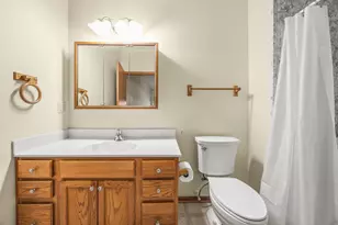 6615 Spring Hill Dr, Racine, WI 53406 - Photo 16