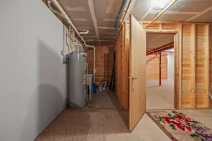 6615 Spring Hill Dr, Racine, WI 53406 - Photo 32