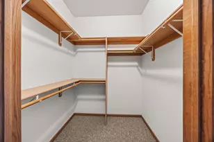 6615 Spring Hill Dr, Racine, WI 53406 - Photo 18