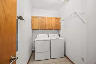 6615 Spring Hill Dr, Racine, WI 53406 - Photo 20