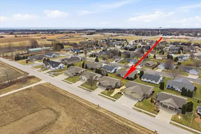 653  Minnesota Ave, Oostburg, WI 53070 - Photo 40