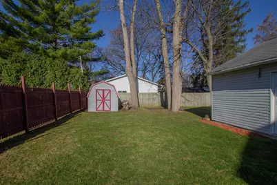 211  Lynn St, Watertown, WI 53098 - Photo 38