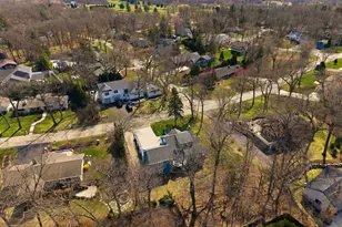 926 Sauganash Dr, Fontana, WI 53125 - Photo 44