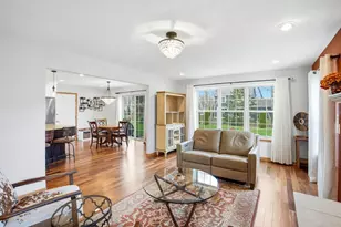 202 Stocks Dr, Delafield, WI 53018 - Photo 8