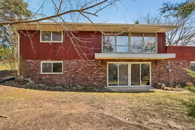 428  Ridge Ave, Burlington, WI 53105 - Photo 2