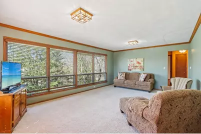 428  Ridge Ave, Burlington, WI 53105 - Photo 10