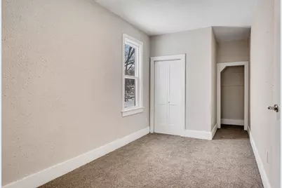 1407  4th St, La Crosse, WI 54601 - Photo 8