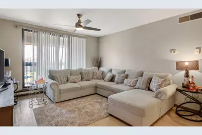 3759 N 88th St #306, Milwaukee, WI 53222 - Photo 4