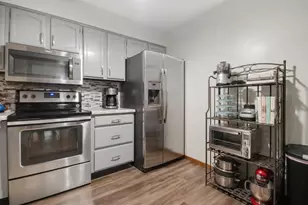 3759 N 88th St, Milwaukee, WI 53222 - Photo 8