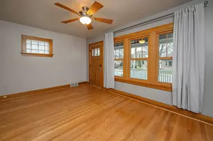 2323 E Falling Heath Pl, Milwaukee, WI 53207 - Photo 6