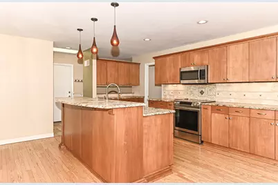 8801  Hart Dr, Racine, WI 53185 - Photo 14