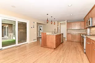 8801 Hart Dr, Racine, WI 53185 - Photo 16