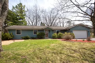 W254S6440 McGregor Ct, Vernon, WI 53189 - Photo 2