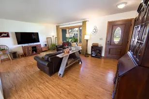 W254S6440 McGregor Ct, Vernon, WI 53189 - Photo 4