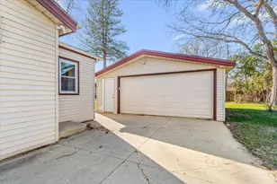 603 Meadowbrook Dr, West Bend, WI 53090 - Photo 38