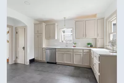 235  Monroe St, Sheboygan Falls, WI 53085 - Photo 14