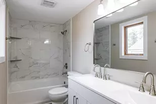 404 4th Ave, Onalaska, WI 54650 - Photo 8