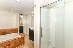 3423 E Whittaker Ave, Cudahy, WI 53110 - Photo 30