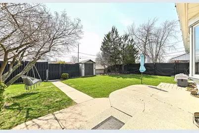 3423 E Whittaker Ave, Cudahy, WI 53110 - Photo 32