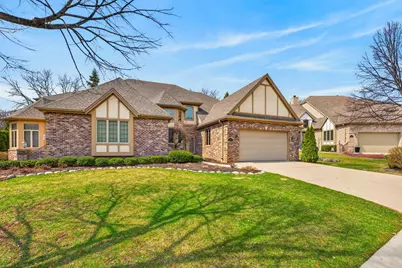 8623 S Country Club Dr, Franklin, WI 53132 - Photo 38