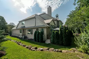 8623 S Country Club Dr, Franklin, WI 53132 - Photo 44