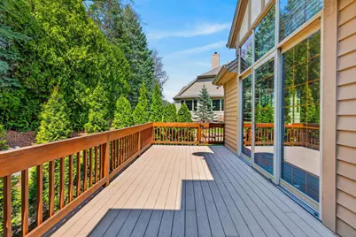 8623 S Country Club Dr, Franklin, WI 53132 - Photo 36