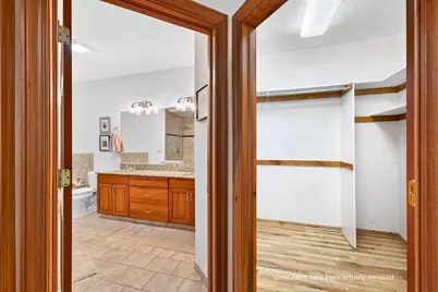 8623 S Country Club Dr, Franklin, WI 53132 - Photo 16