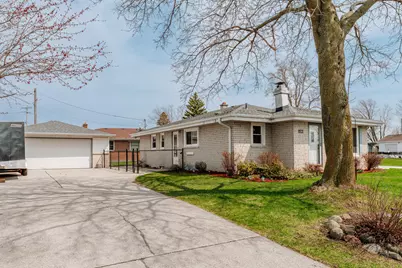 4386 S Honey Creek Dr, Greenfield, WI 53220 - Photo 46