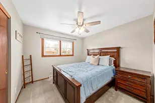 4386 S Honey Creek Dr, Greenfield, WI 53220 - Photo 12