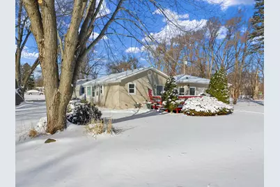 562  Gatewood Dr, Twin Lakes, WI 53181 - Photo 4