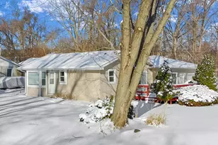 562 Gatewood Dr, Twin Lakes, WI 53181 - Photo 10