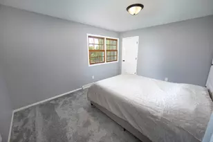 10234 N La Cresta Dr, Mequon, WI 53092 - Photo 18