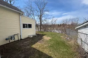 1750 9th St, Racine, WI 53403 - Photo 8