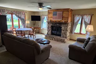 2817 Jones St, Delavan, WI 53115 - Photo 8
