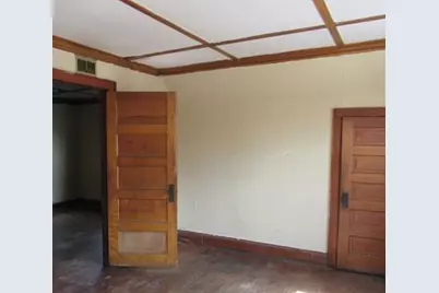 2022 W Keefe Ave #2022A, Milwaukee, WI 53206 - Photo 4