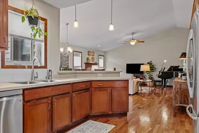 308  Grant St, Holmen, WI 54636 - Photo 16