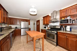 10723 W Rohr Ave, Milwaukee, WI 53225 - Photo 10