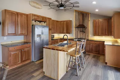 2530 N River Rd, Racine, WI 53185 - Photo 12