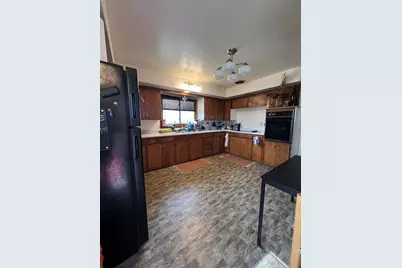 1854  Jupiter Ave, Racine, WI 53404 - Photo 6