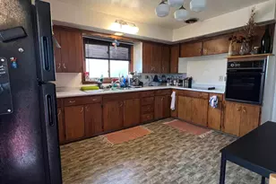 1854 Jupiter Ave, Racine, WI 53404 - Photo 6